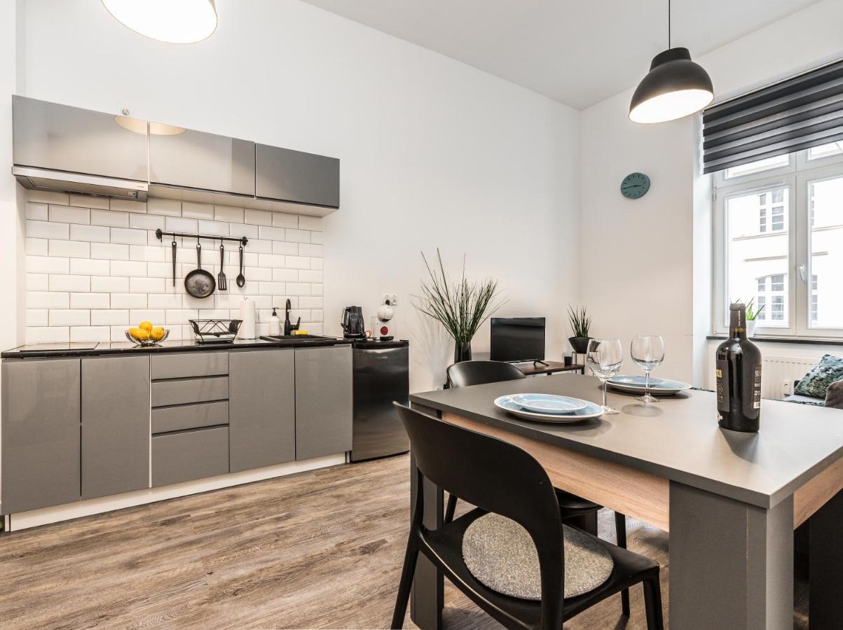 Apartament W Sercu Miasta Poznan Garbary 31 Ngoại thất bức ảnh